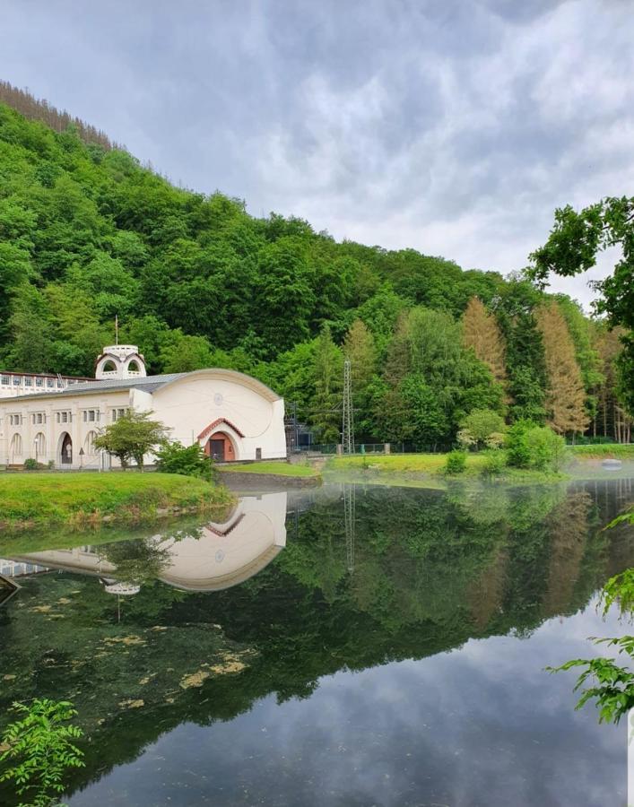 Ferienhaus Sterneneifel Хаймбах Екстериор снимка